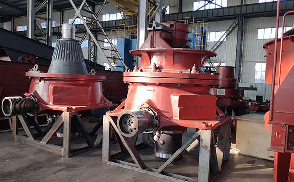 安徽液壓圓錐破碎機現(xiàn)場視頻圖片