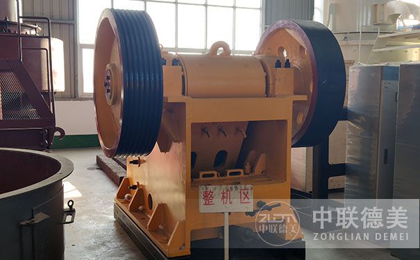 什么是細顎式破碎機？