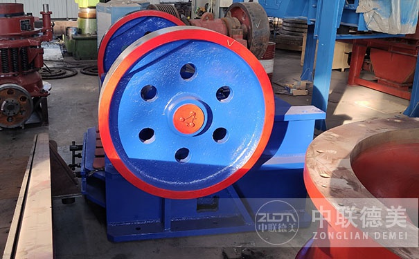 移動(dòng)破碎機(jī)哪里好,哪里有賣的？