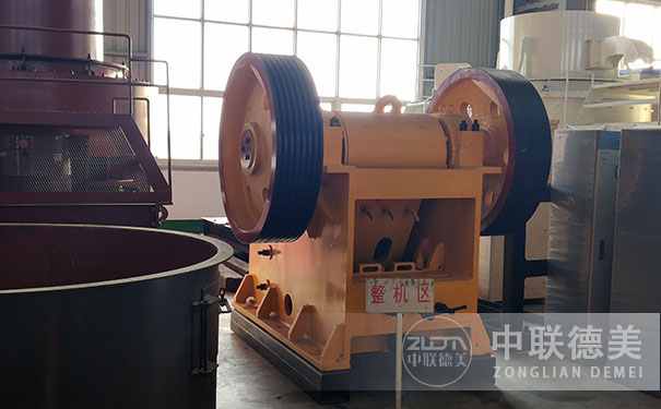 方箱式破碎機(jī)哪里好,哪里有賣的?