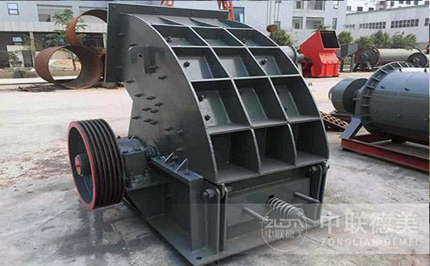 反擊式破碎機(jī)