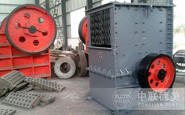 錘式破碎機(jī)