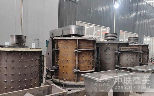 立軸數(shù)控破碎機(jī)