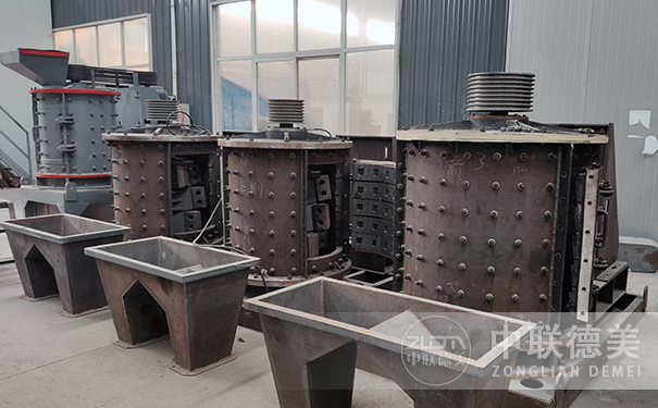 1 (12).jpg 立軸數(shù)控和破碎機(jī)