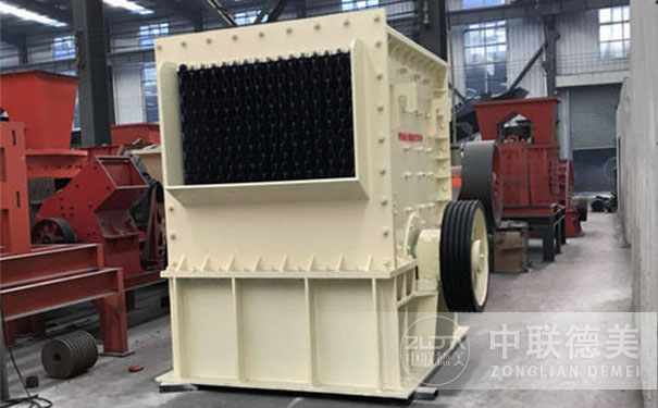 立式板錘制砂機廠家哪個好?